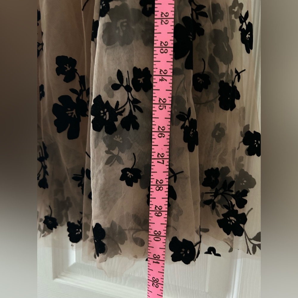 Floral skirt - Picture 3 of 7